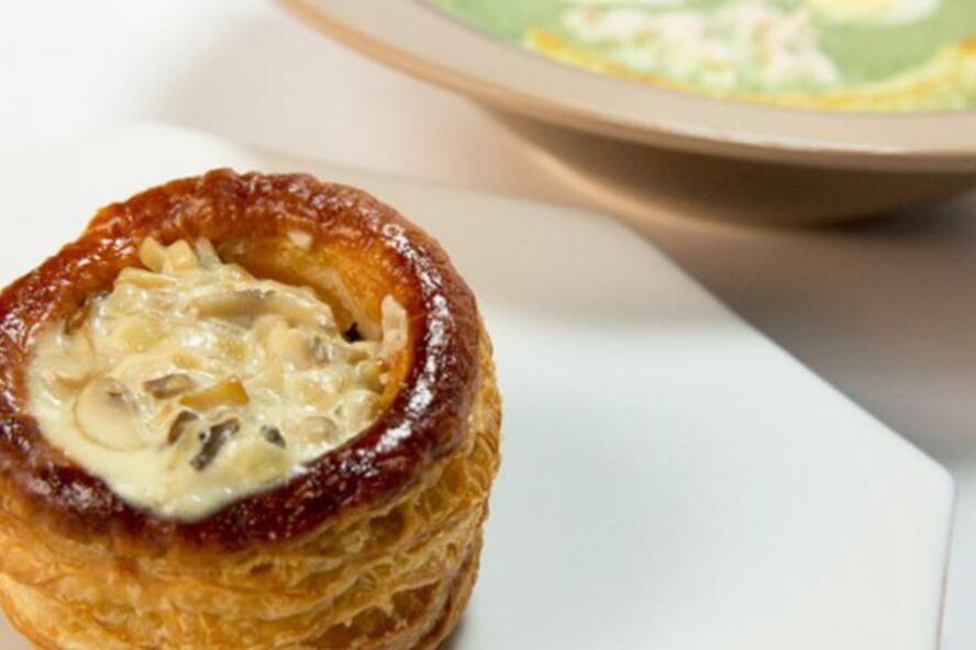 Рецепт жюльен из грибов в волованах